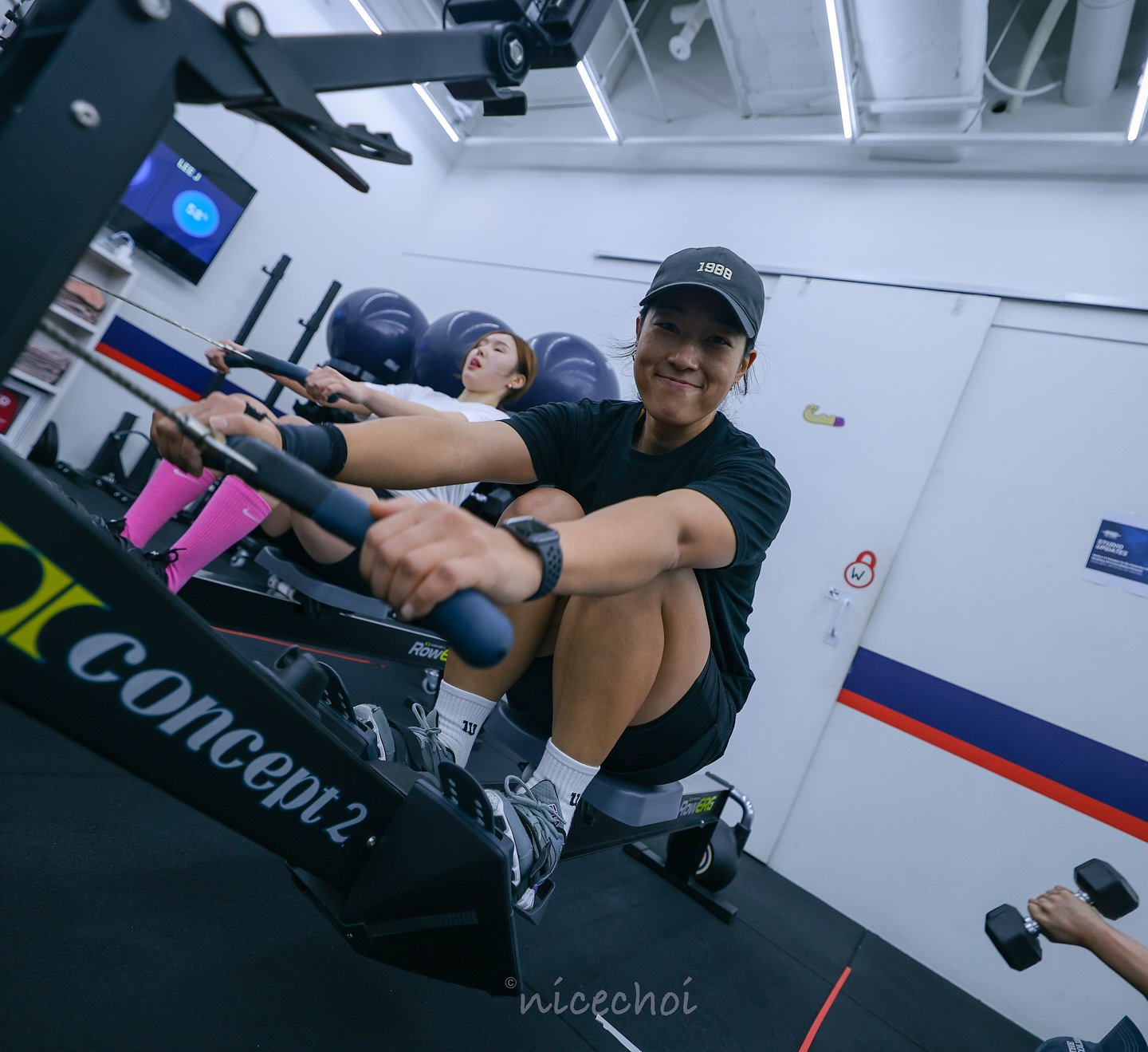 40대~50대 여성 운동 이미지